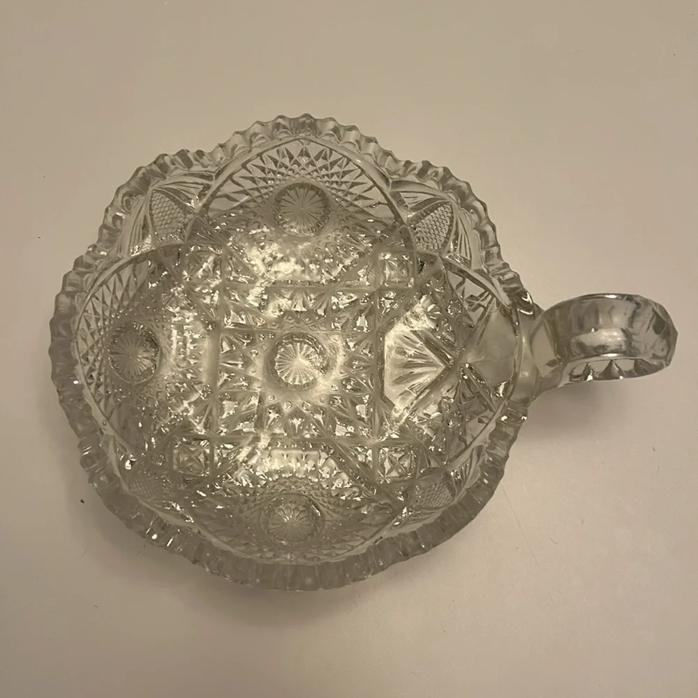 Lot of 2 Vintage Clear Cut Glass Bowls Serving Dishes Set - Picture 5 of 5